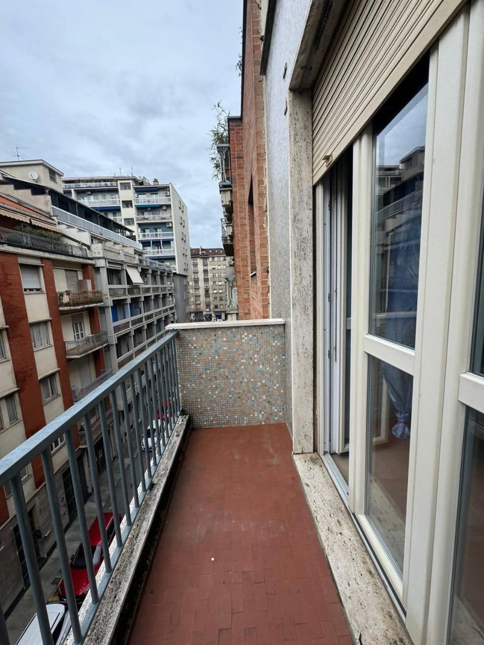 Casa Dante Vicino Metropolitana Apartamento Turim Exterior foto